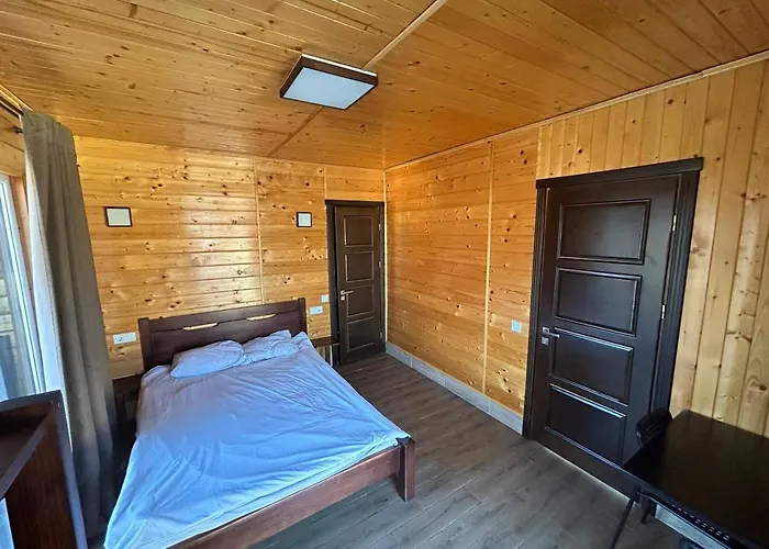 Otel гірка Skole